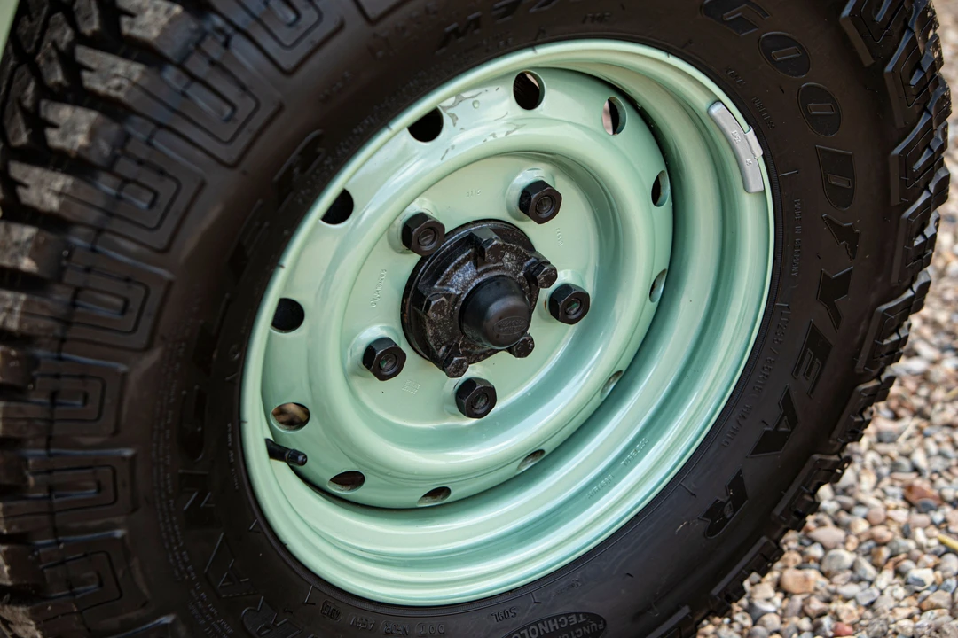 2016 Land Rover Defender 90 - Image 4 of 31