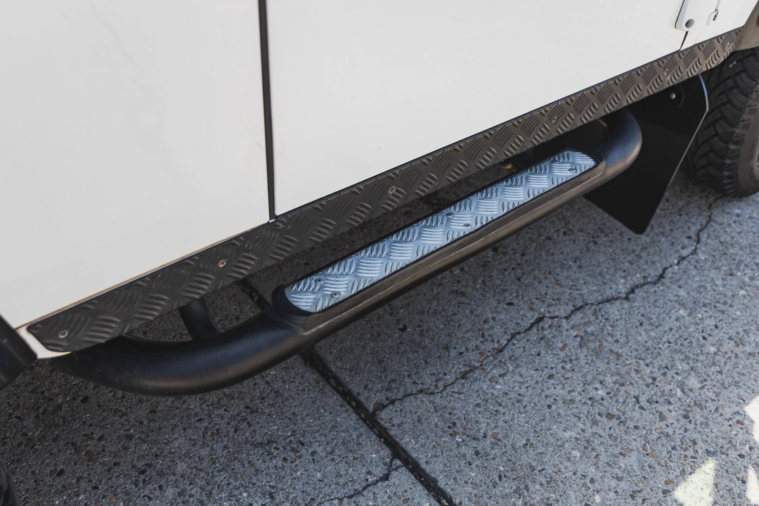 2016 Land Rover Defender 90 - Image 14 of 31