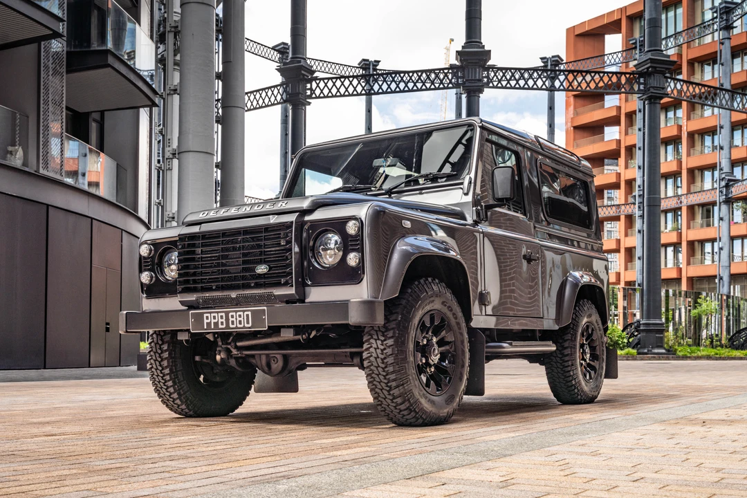 2016 Land Rover Defender 90 - Image 22 of 31