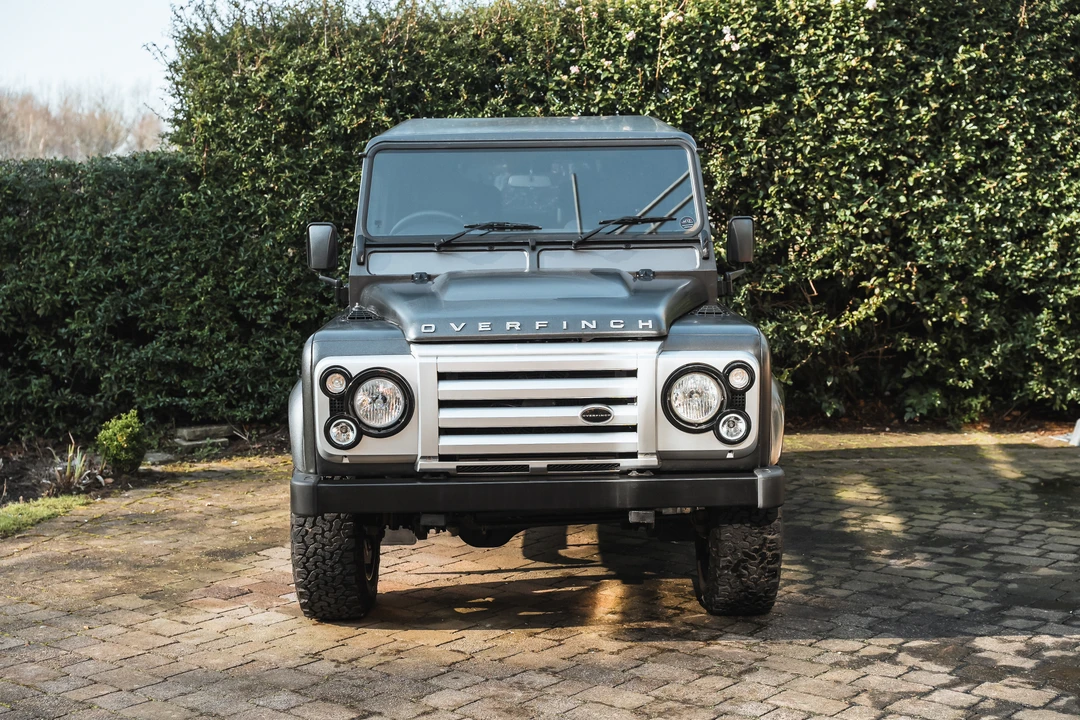 2016 Land Rover Defender 90 - Image 10 of 31