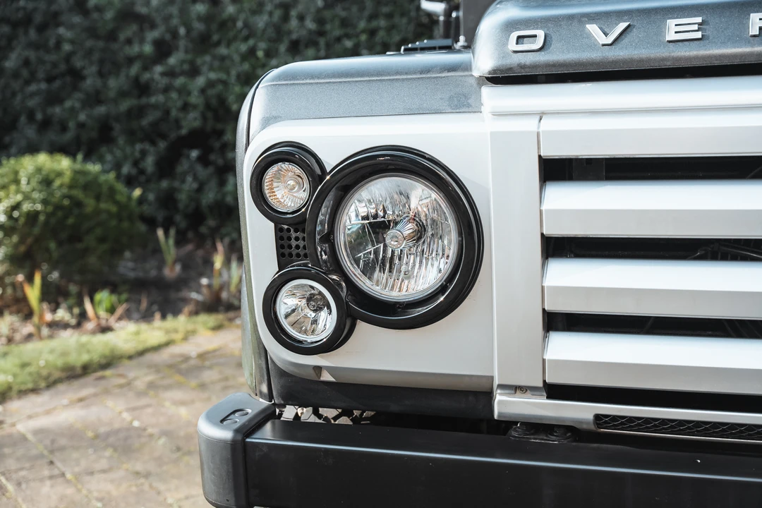 2016 Land Rover Defender 90 - Image 21 of 31