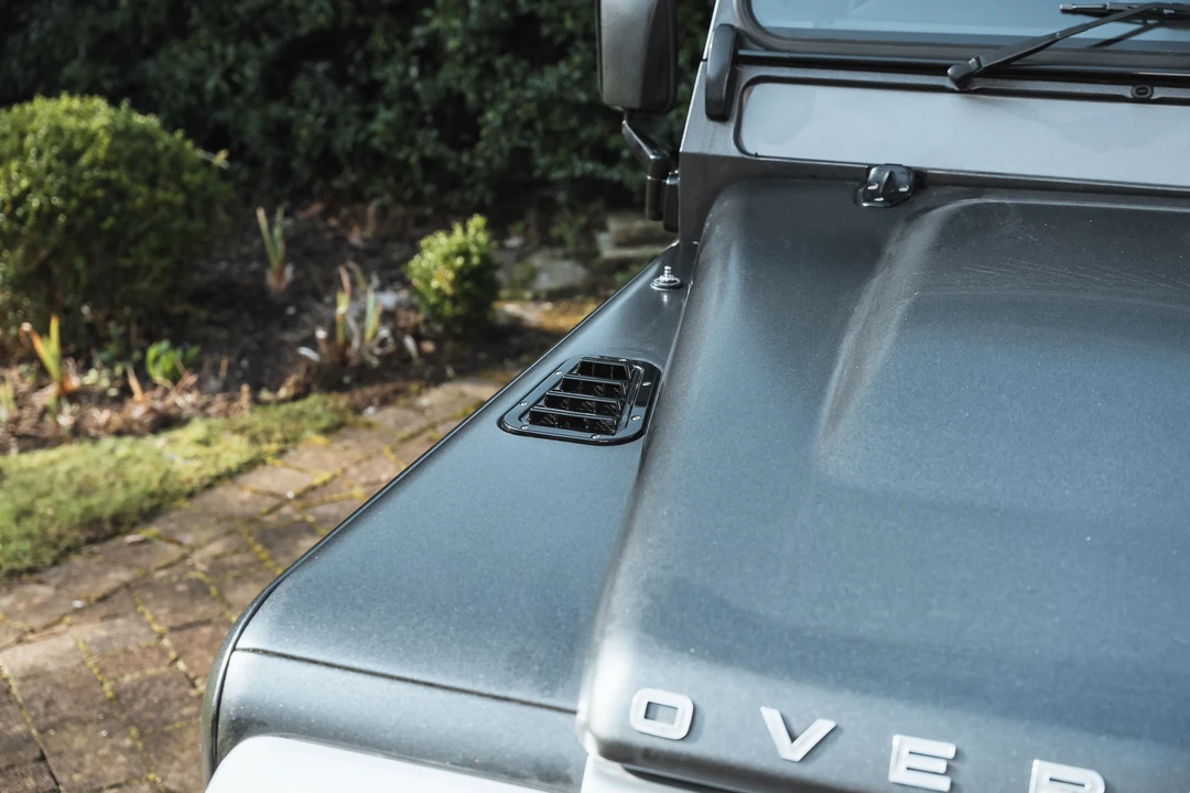 2016 Land Rover Defender 90 - Image 26 of 31