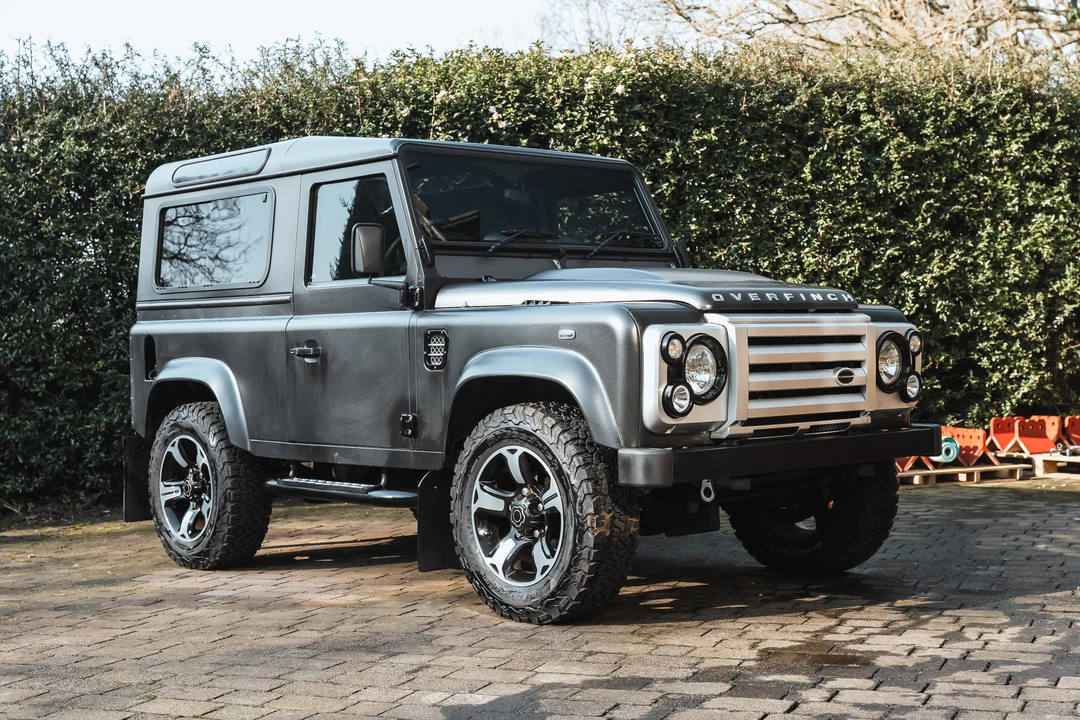 2016 Land Rover Defender 90 - Image 3 of 31
