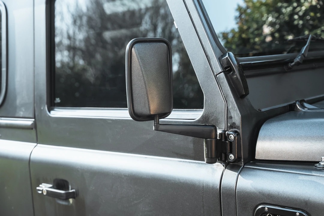 2016 Land Rover Defender 90 - Image 30 of 31