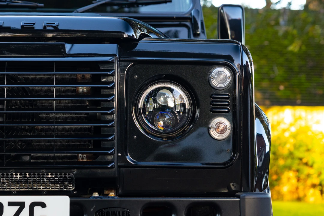 2016 Land Rover Defender 90 - Image 16 of 31