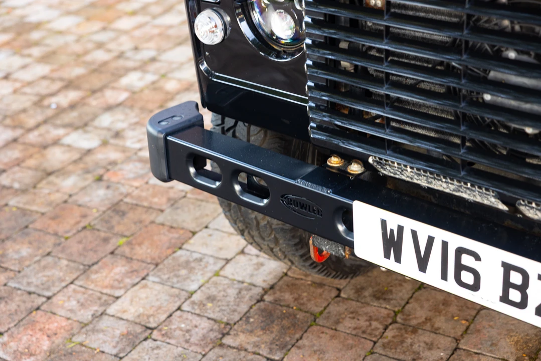 2016 Land Rover Defender 90 - Image 18 of 31