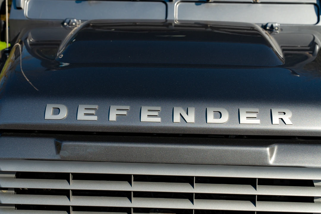 2016 Land Rover Defender 90 - Image 18 of 31