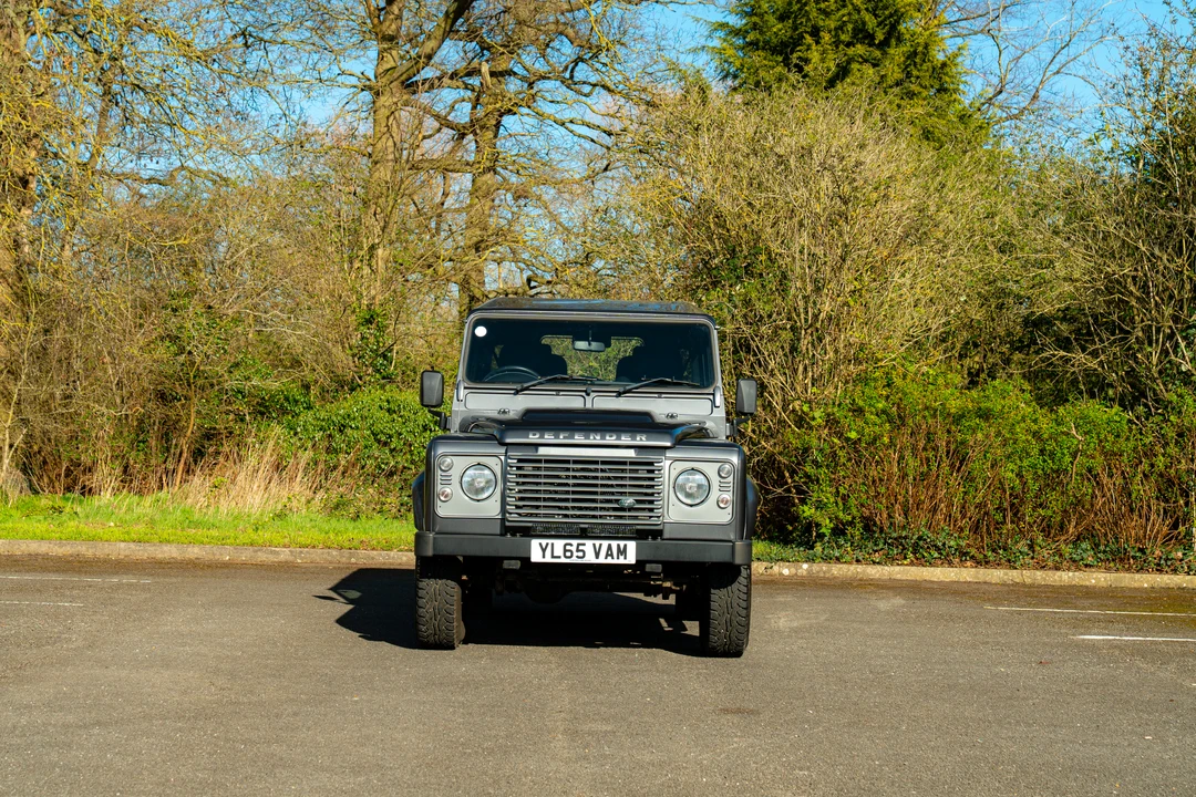 2016 Land Rover Defender 90 - Image 2 of 31