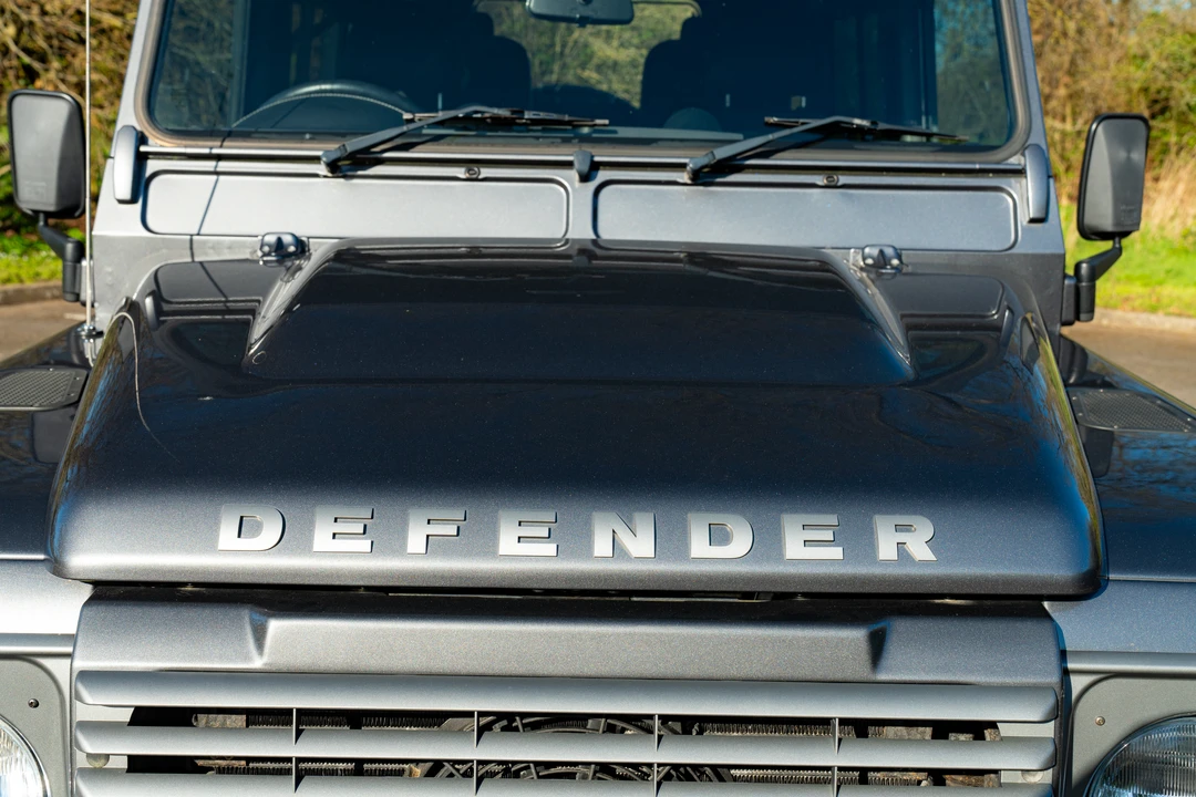 2016 Land Rover Defender 90 - Image 22 of 31