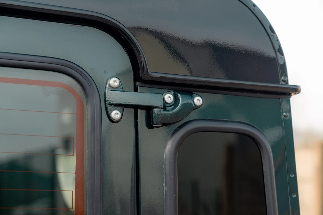 2016 Land Rover Defender 90 - Image 24 of 31