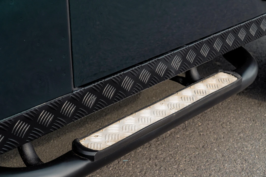2016 Land Rover Defender 90 - Image 25 of 31