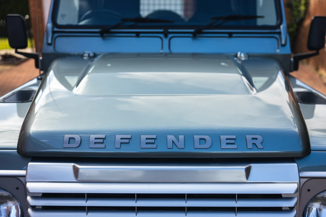 2016 Land Rover Defender 90 - Image 24 of 31