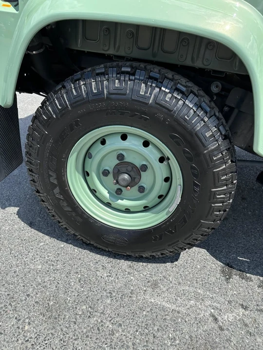 2016 Land Rover Defender - Image 16 of 28
