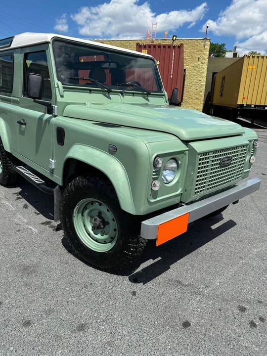 2016 Land Rover Defender - Image 5 of 28