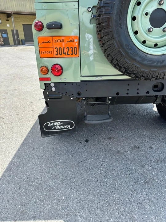 2016 Land Rover Defender - Image 9 of 28