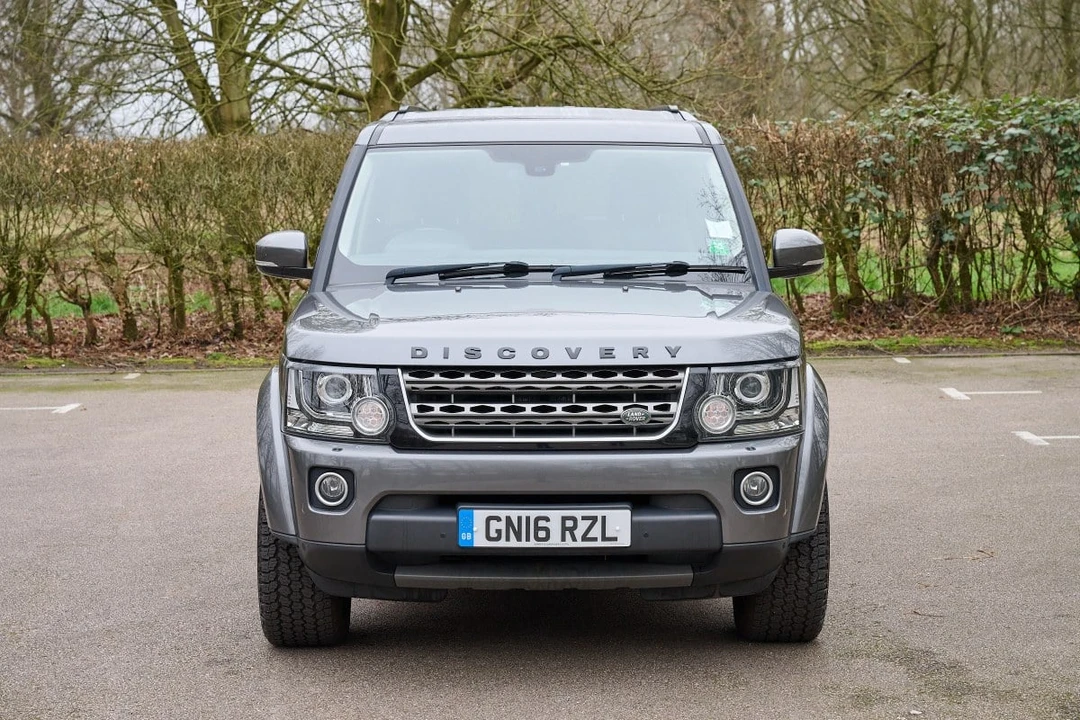 2016 Land Rover Discovery 4th Gen - Image 2 of 30