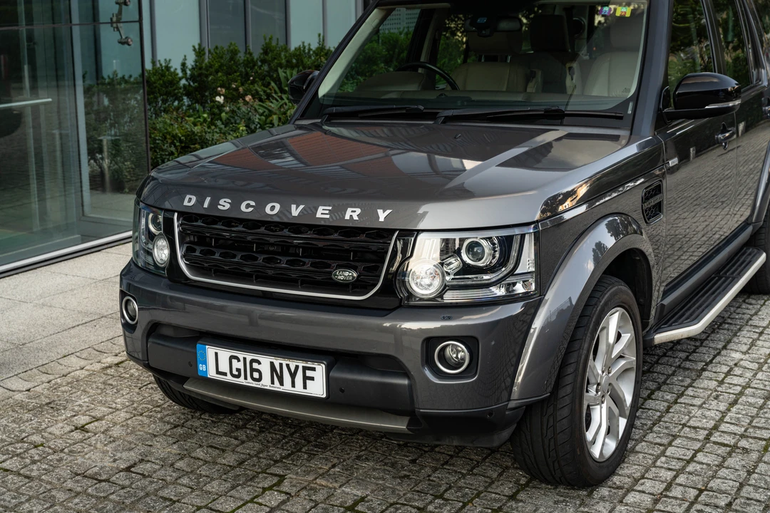 2016 Land Rover Discovery 4th Gen - Image 13 of 31