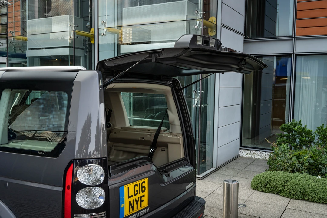 2016 Land Rover Discovery 4th Gen - Image 29 of 31