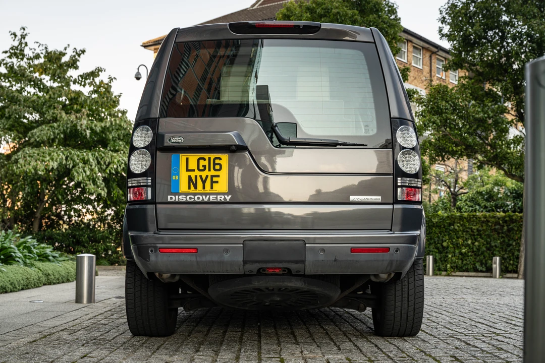 2016 Land Rover Discovery 4th Gen - Image 5 of 31