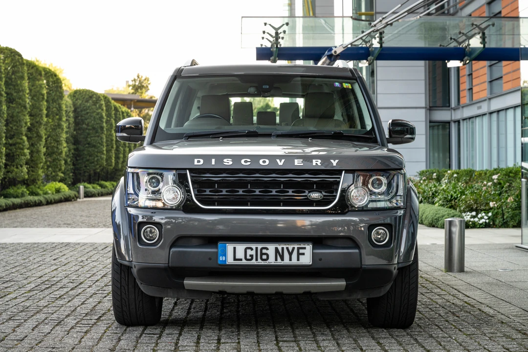 2016 Land Rover Discovery 4th Gen - Image 2 of 31