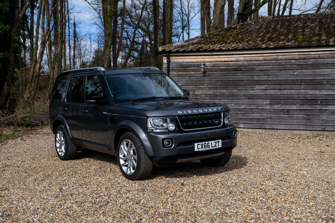 2016 Land Rover Discovery 4th Gen - Image 9 of 31