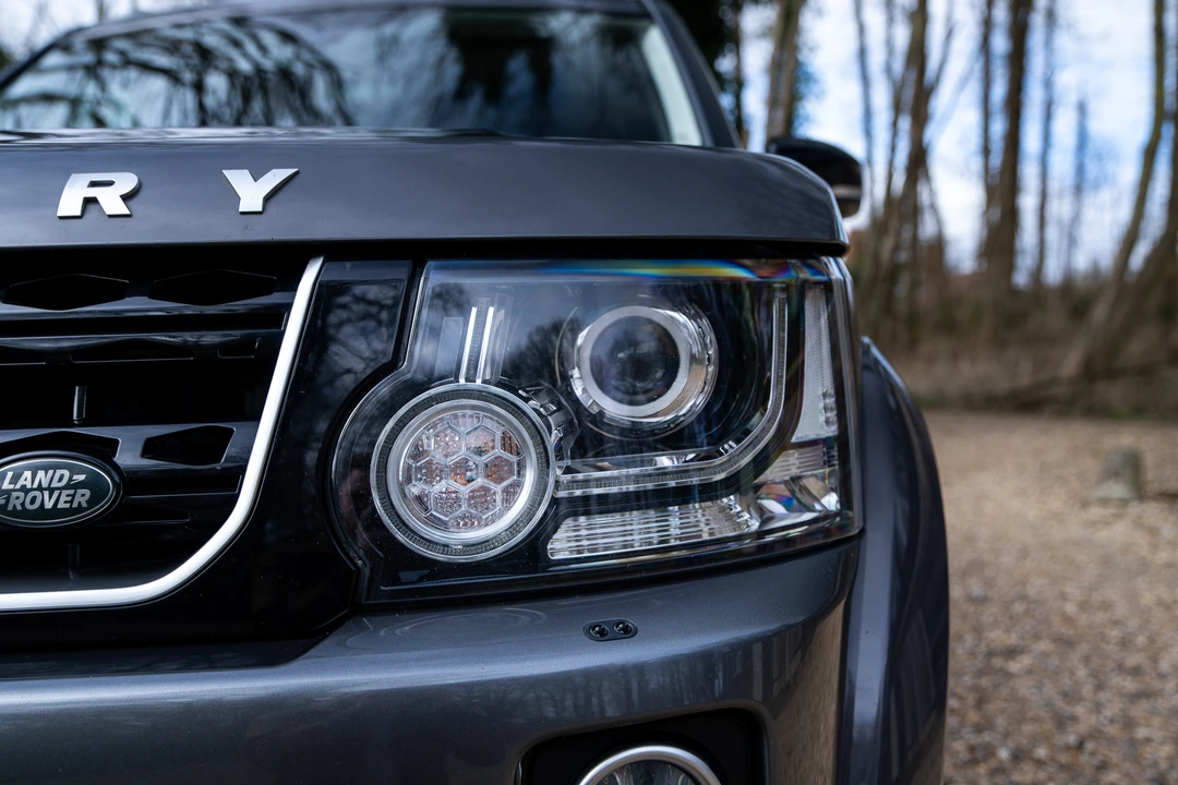 2016 Land Rover Discovery 4th Gen - Image 28 of 31