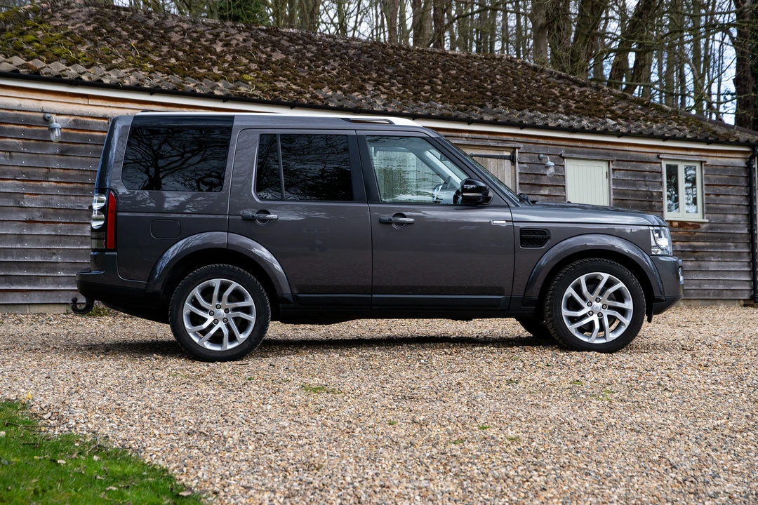 2016 Land Rover Discovery 4th Gen - Image 8 of 31