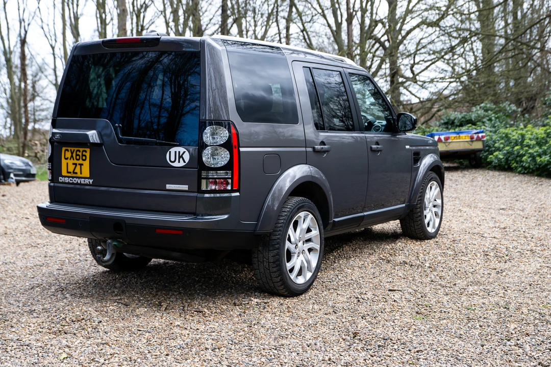 2016 Land Rover Discovery 4th Gen - Image 7 of 31