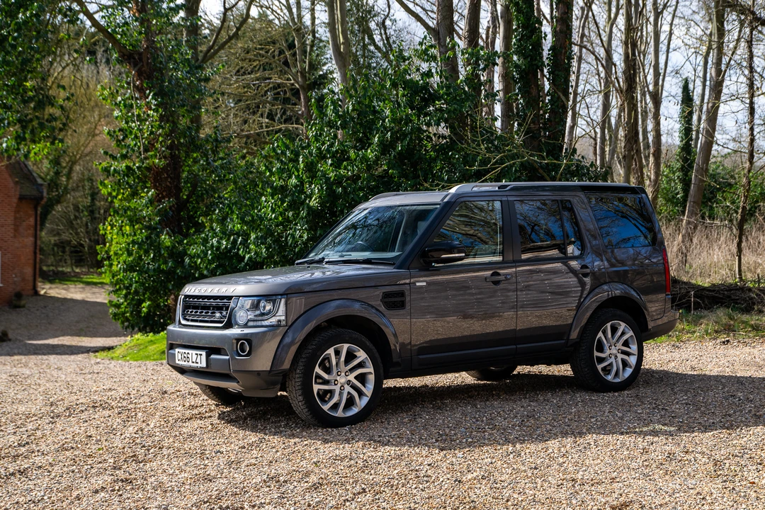 2016 Land Rover Discovery 4th Gen - Image 11 of 31