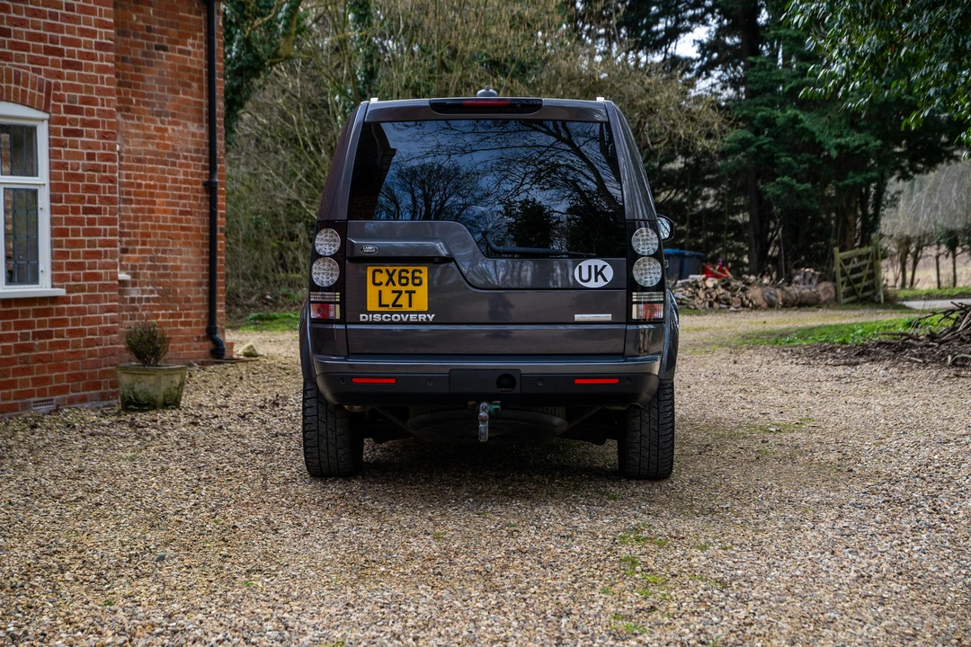 2016 Land Rover Discovery 4th Gen - Image 14 of 31