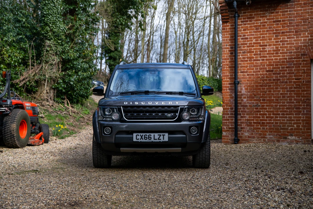 2016 Land Rover Discovery 4th Gen - Image 2 of 31