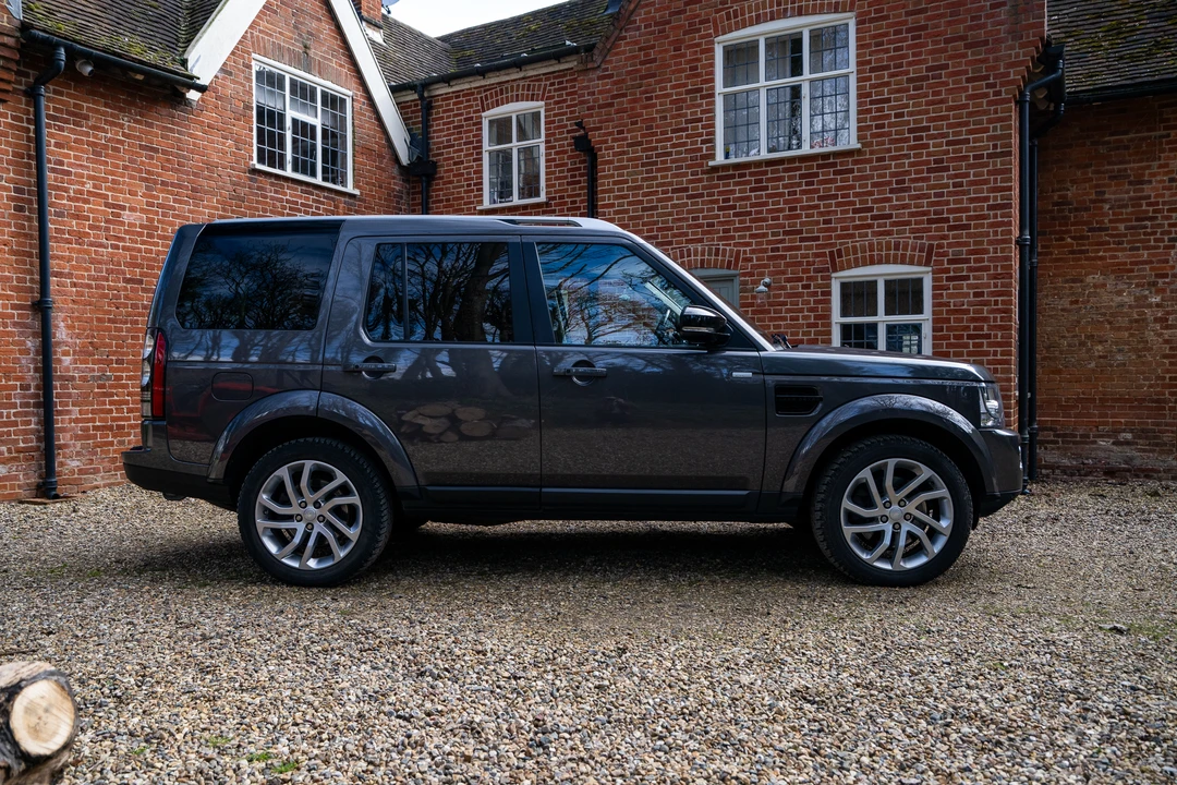 2016 Land Rover Discovery 4th Gen - Image 16 of 31