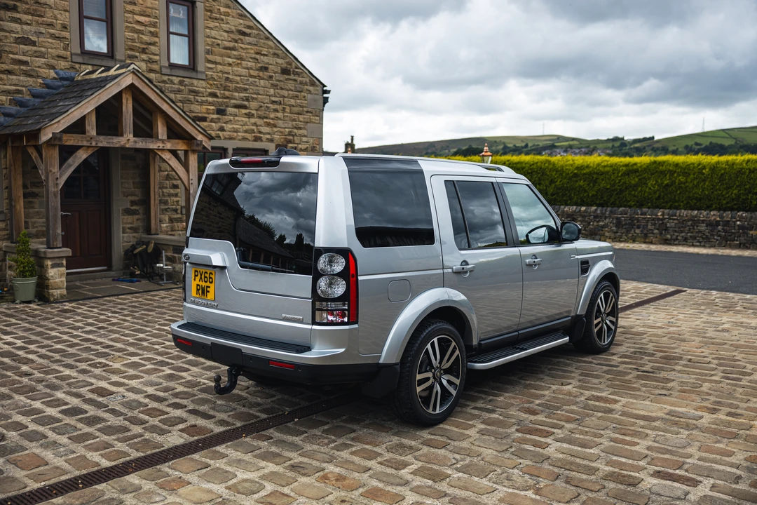 2016 Land Rover Discovery 4th Gen - Image 7 of 31