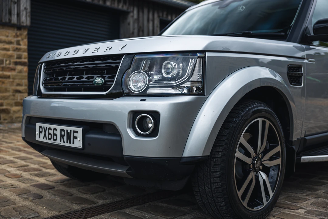 2016 Land Rover Discovery 4th Gen - Image 14 of 31