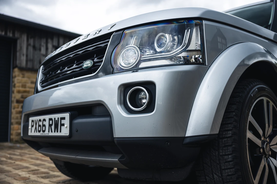 2016 Land Rover Discovery 4th Gen - Image 25 of 31