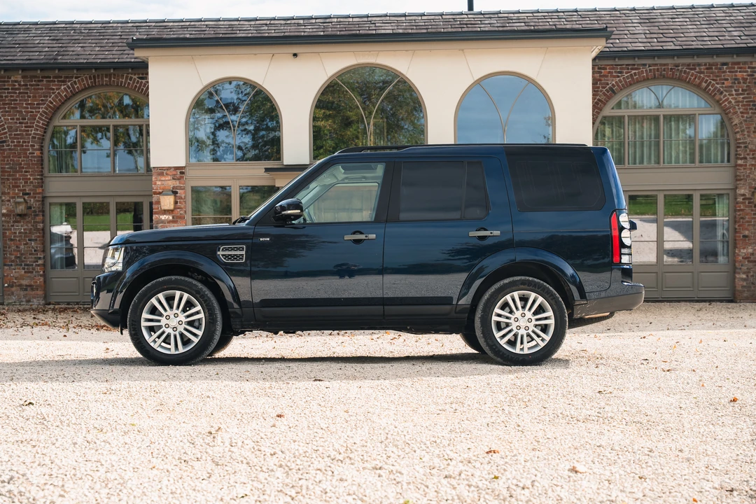 2015 Land Rover Discovery 4th Gen - Image 4 of 31