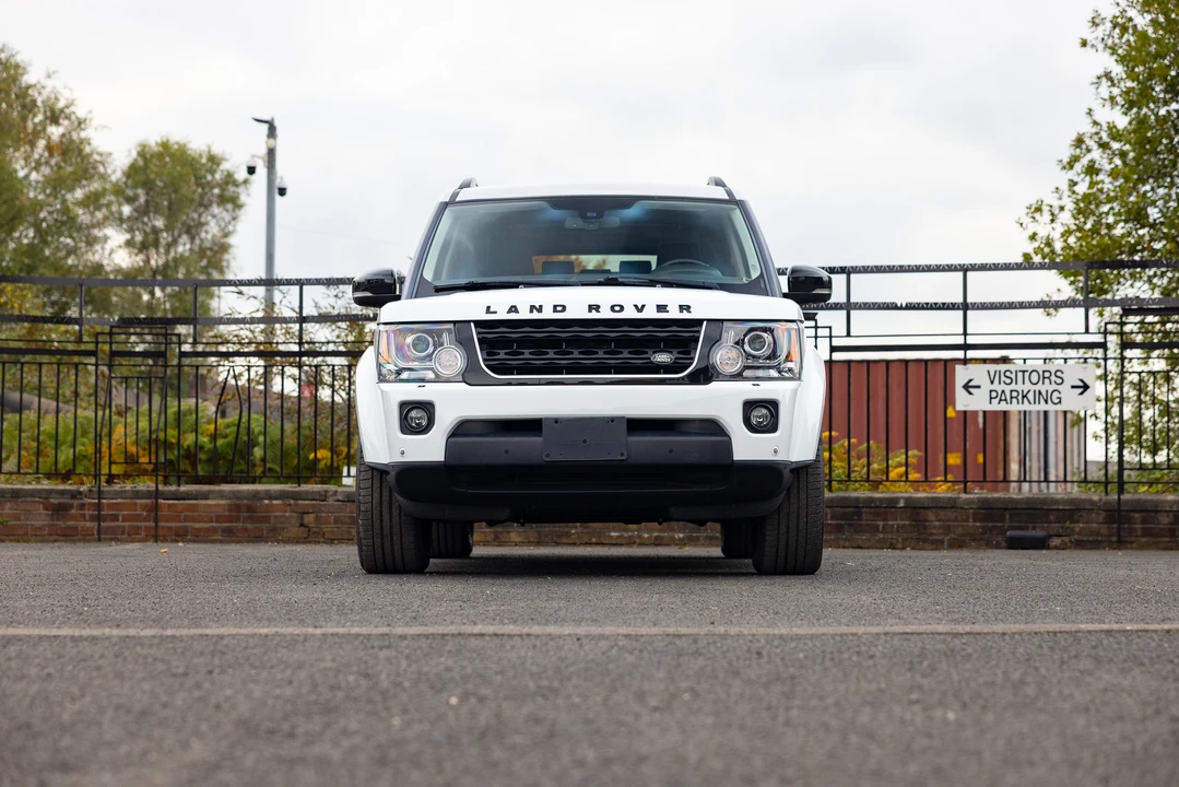 2016 Land Rover Discovery 4th Gen - Image 2 of 31