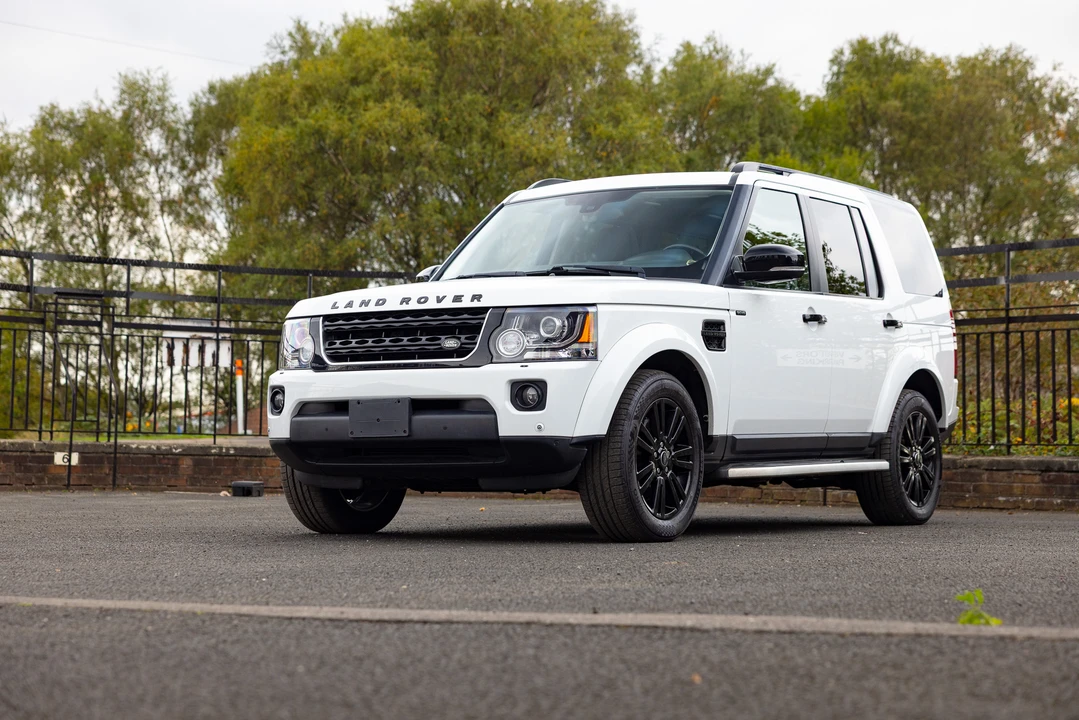 2016 Land Rover Discovery 4th Gen - Image 9 of 31