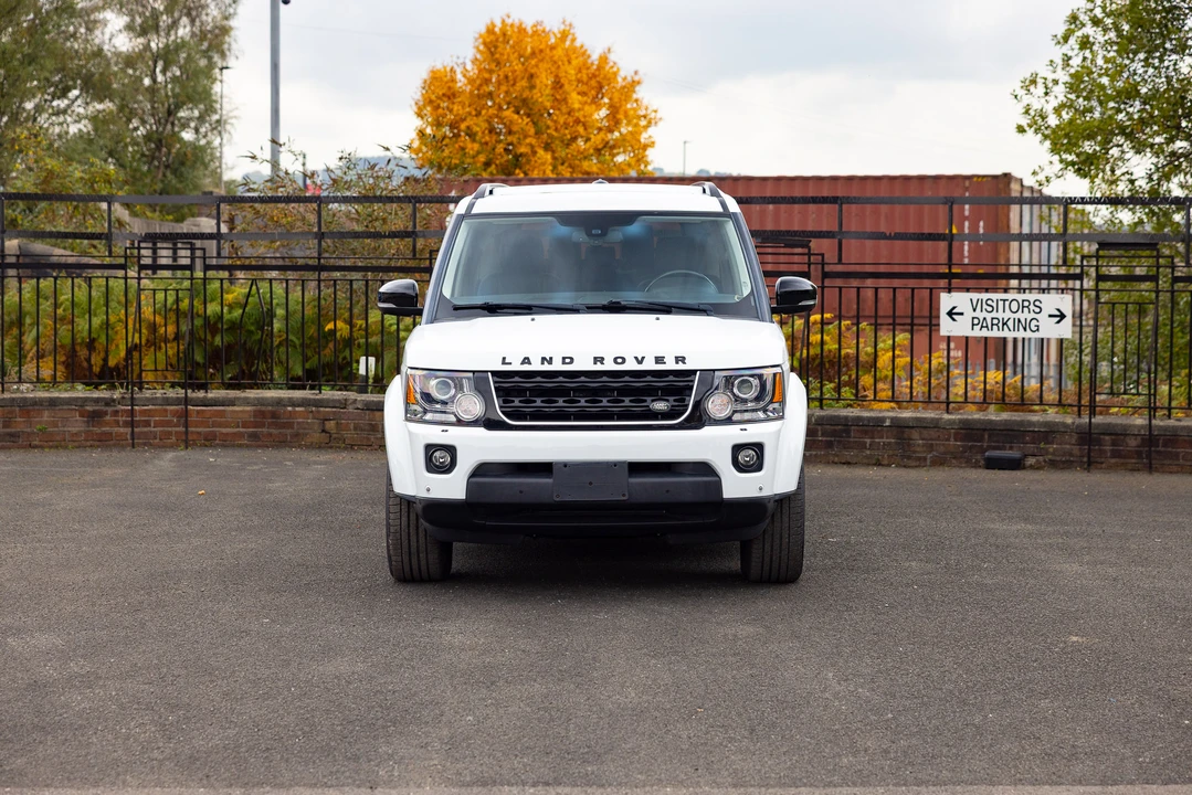 2016 Land Rover Discovery 4th Gen - Image 10 of 31
