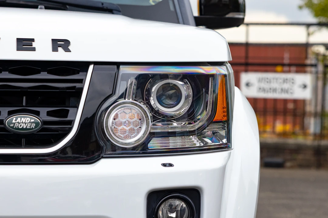 2016 Land Rover Discovery 4th Gen - Image 12 of 31
