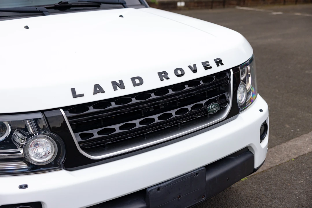 2016 Land Rover Discovery 4th Gen - Image 14 of 31