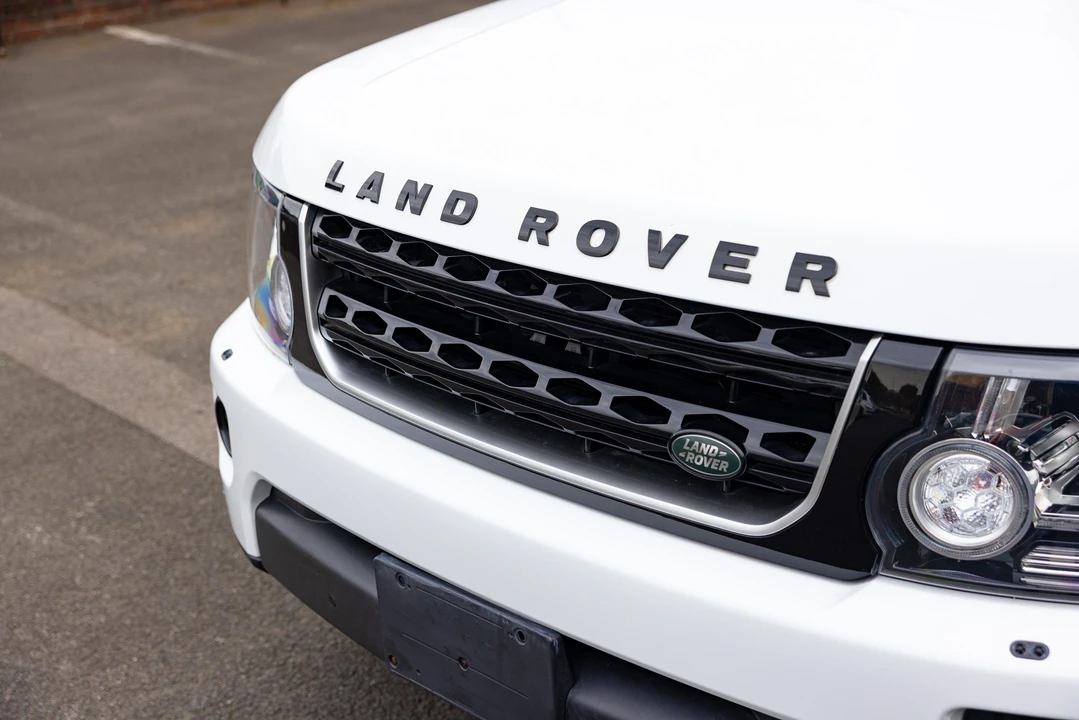 2016 Land Rover Discovery 4th Gen - Image 15 of 31