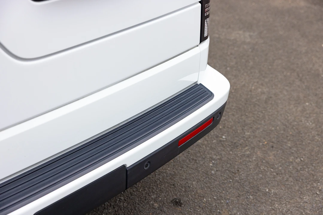 2016 Land Rover Discovery 4th Gen - Image 30 of 31