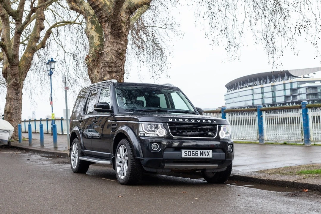 2016 Land Rover Discovery 4th Gen - Image 20 of 30