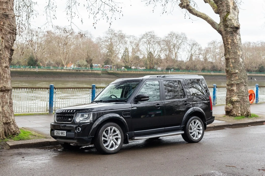 2016 Land Rover Discovery 4th Gen - Image 27 of 30