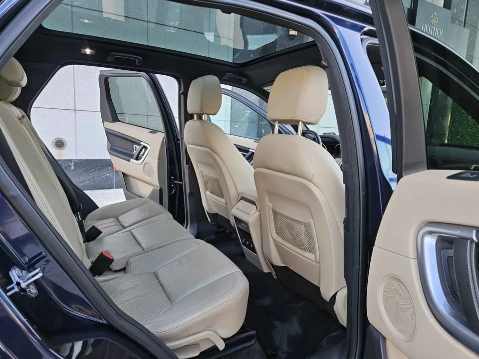 2016 Land Rover Discovery Sport - Image 12 of 17
