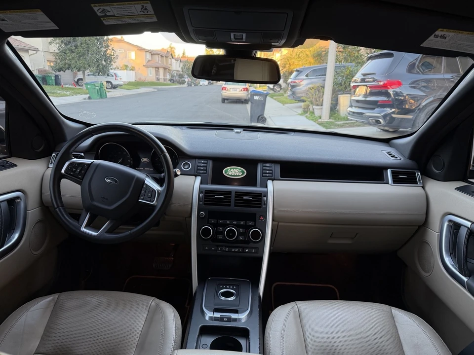 2016 Land Rover Discovery 4th Gen - Image 12 of 21