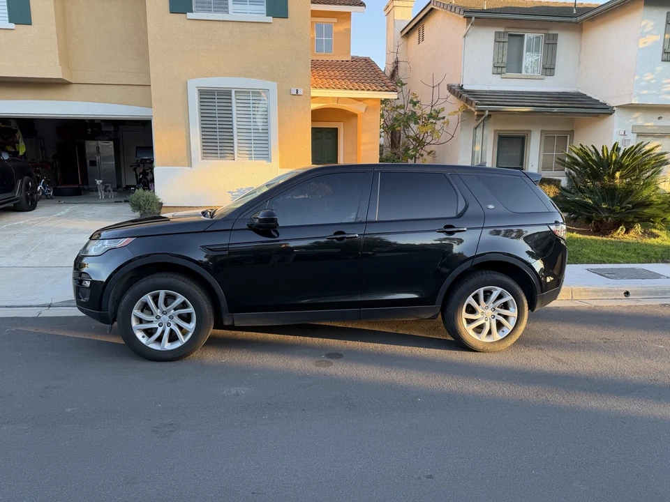 2016 Land Rover Discovery 4th Gen - Image 5 of 21