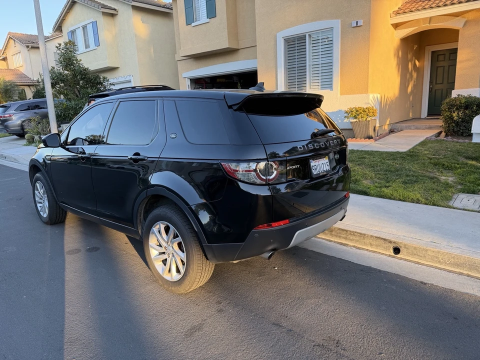 2016 Land Rover Discovery 4th Gen - Image 4 of 21