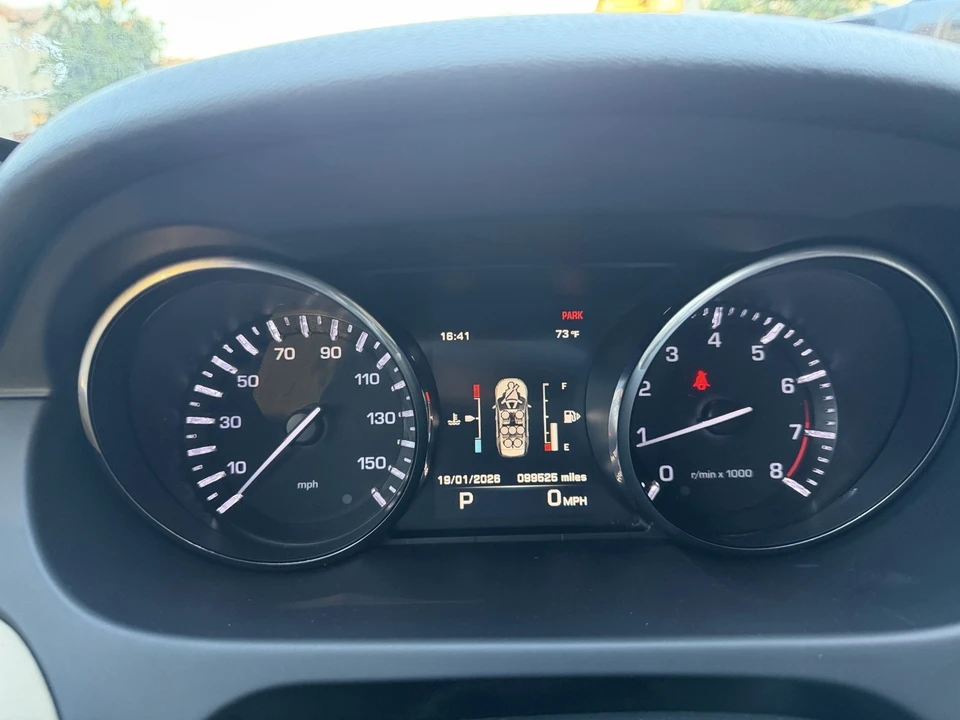 2016 Land Rover Discovery 4th Gen - Image 19 of 21